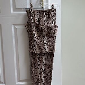 Victoria’s Secret Animal Print Two-Piece Pajama / Loungewear Set - Taupe & Black